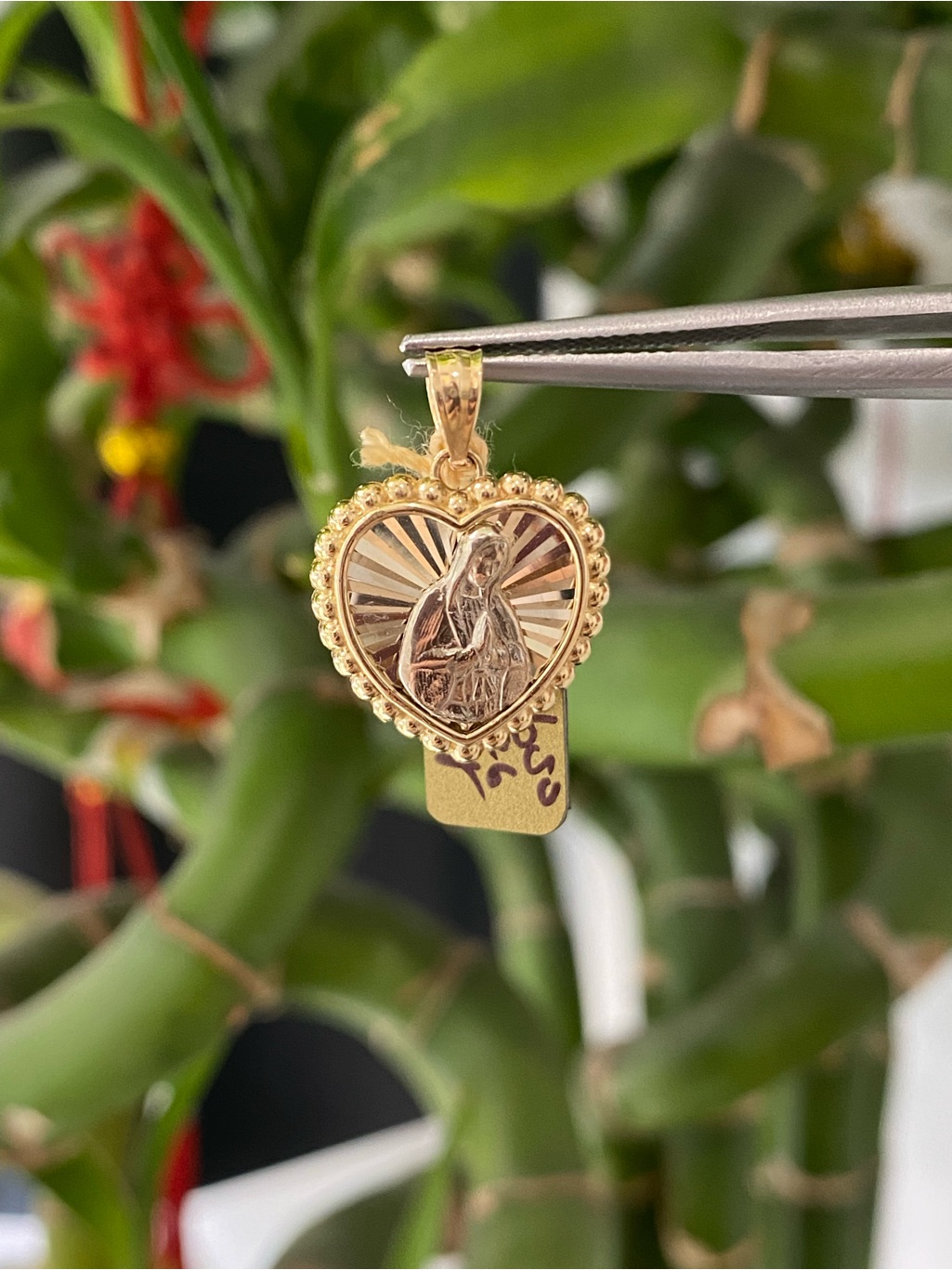 14k Yellow Gold Heart Shape Virgin Mary Pendant